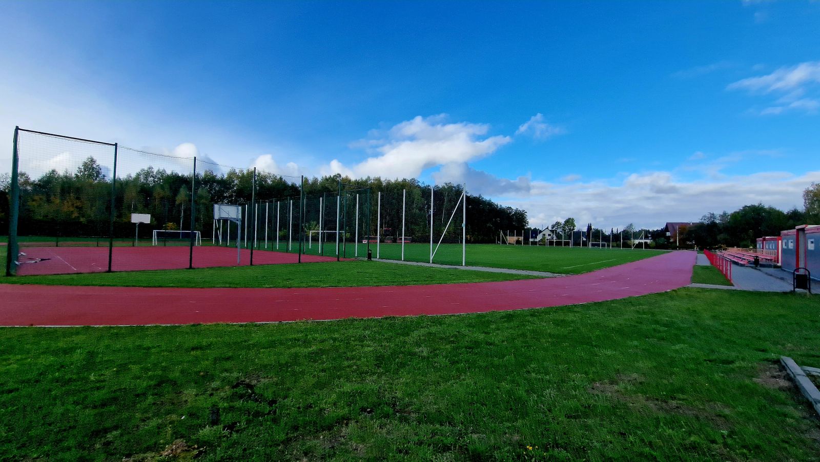 Zdjęcie: Kompleks rekreacyjno-sportowy w Międzyborowie